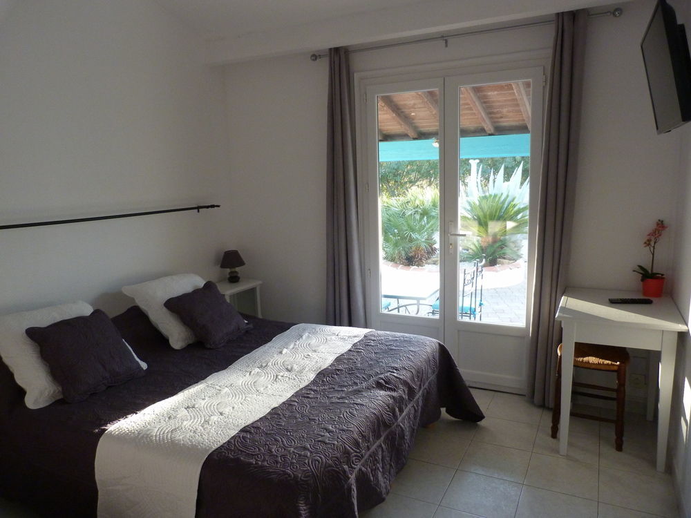 L'Auberge Camarguaise Saintes-Maries-de-la-Mer Luaran gambar