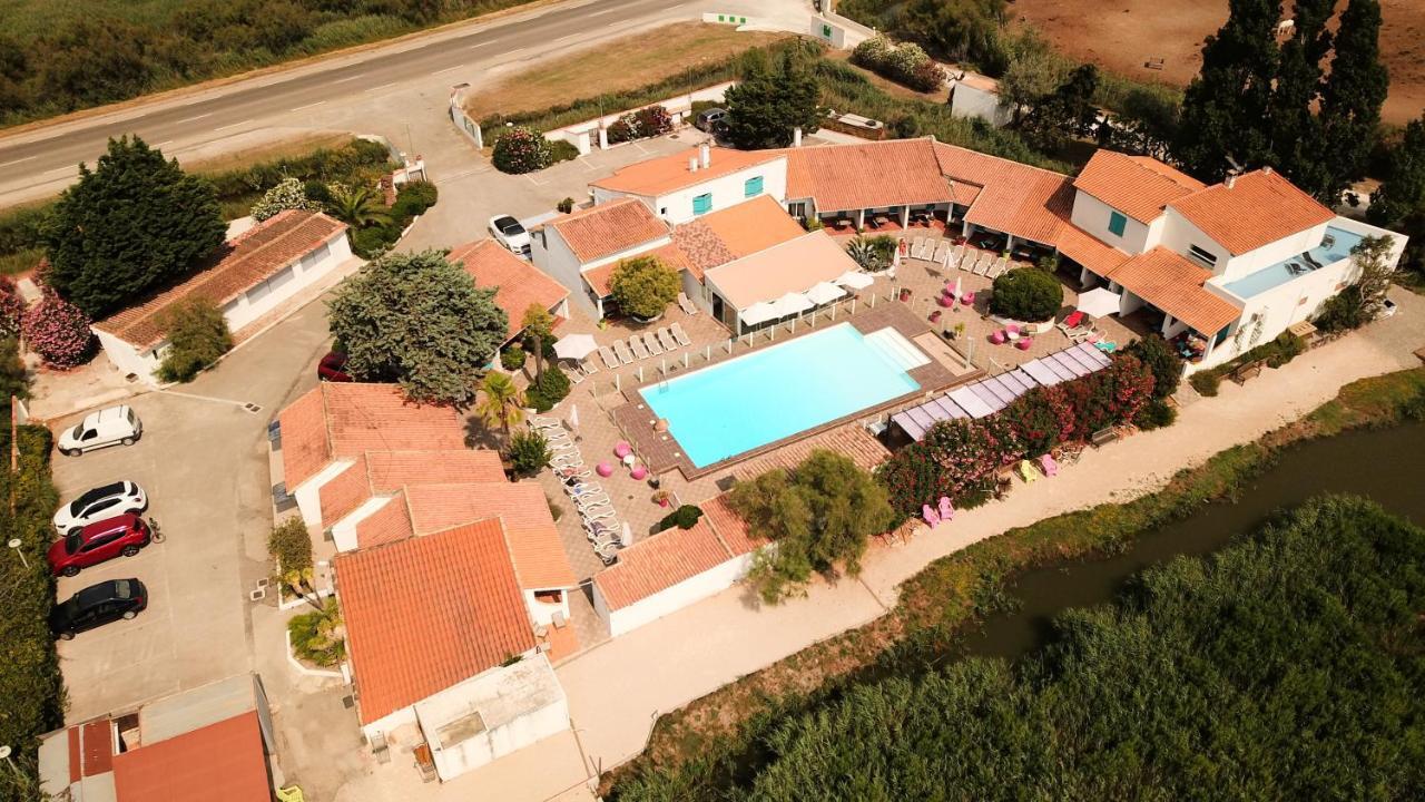 L'Auberge Camarguaise Saintes-Maries-de-la-Mer Luaran gambar